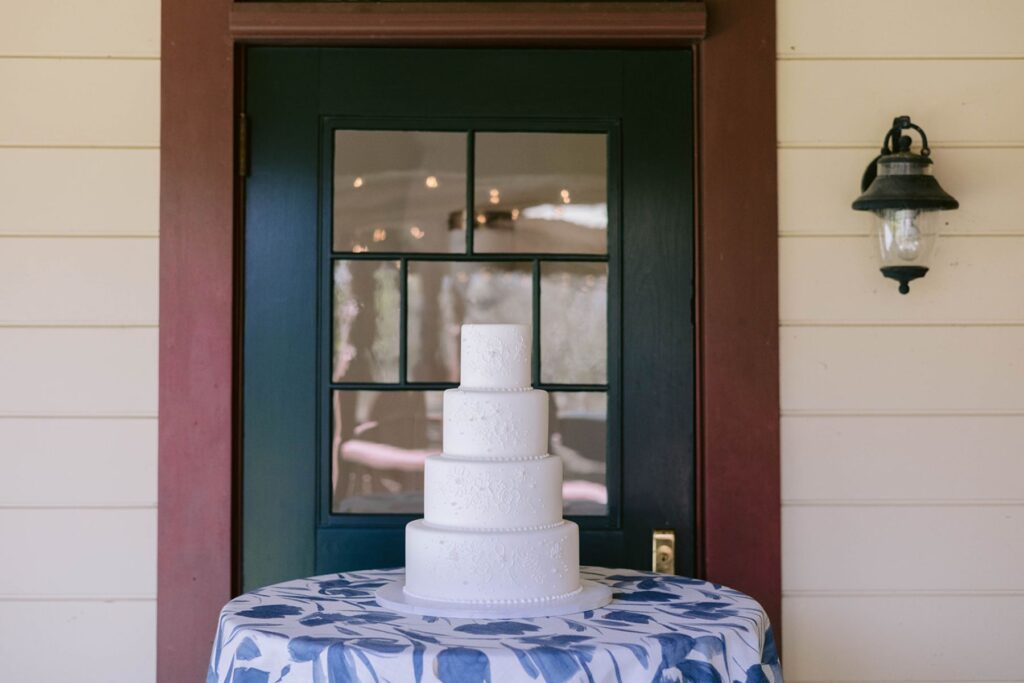 cape cod wedding cake baker 